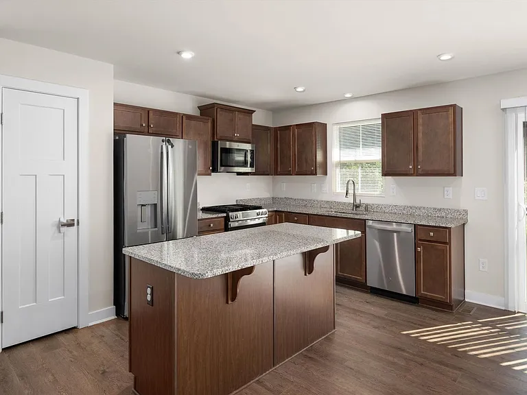 22639 Terri Ln — Photo 6