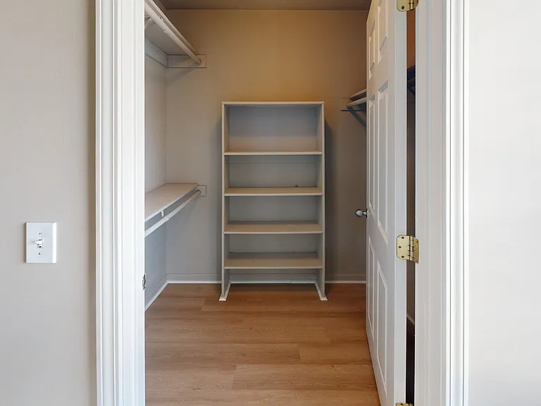 Windjammer 2 | Closet Windjammer 2 | Closet