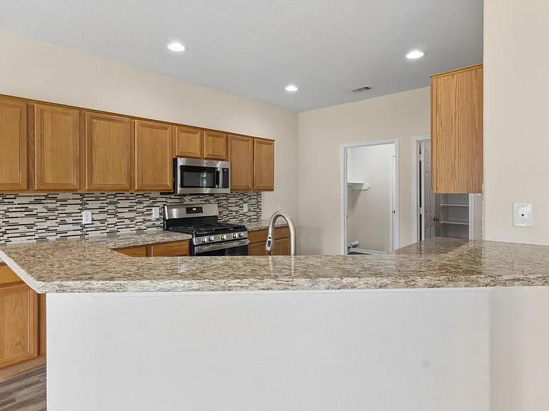 20518 Jasmine Leaf Trl — Photo 12