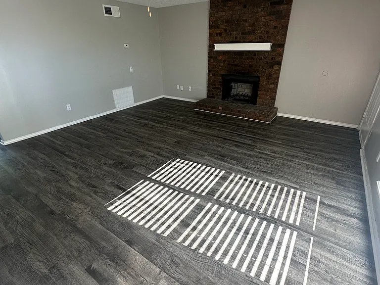 3438 W Harvard St — Photo 1