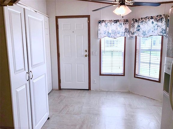 4th image of 5042 Northshore Dr