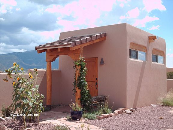 2nd image of 25 Llano Del Norte