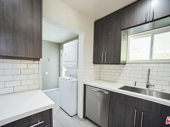 5th image of 4957 S Centinela Ave #A