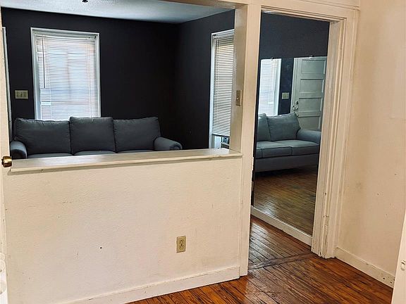 5th image of 1801 Chestnut Ave