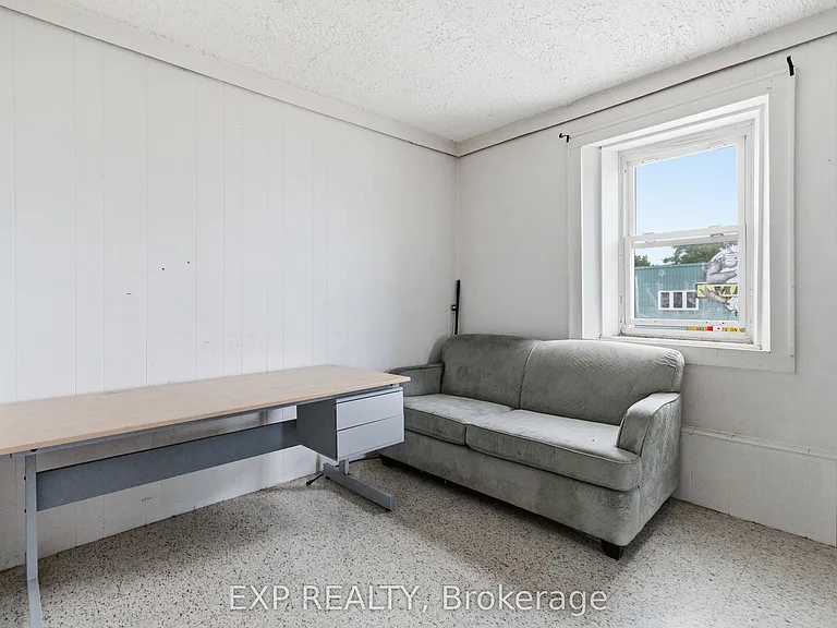20 Colborne St S #1 — Photo 24
