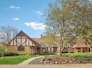 4 Golf Course Rd, Madison, WI 53704