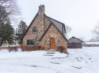 2305 Elmwood Ave, Rochester, NY 14618