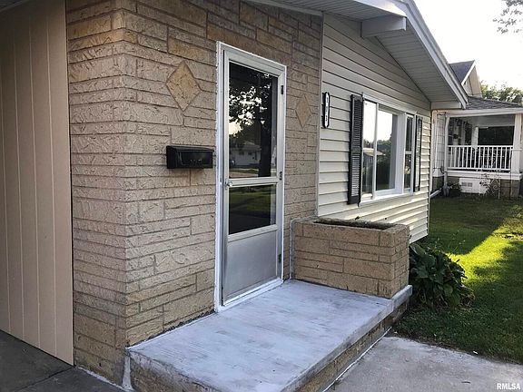 4th image of 113 W Kellogg Ave