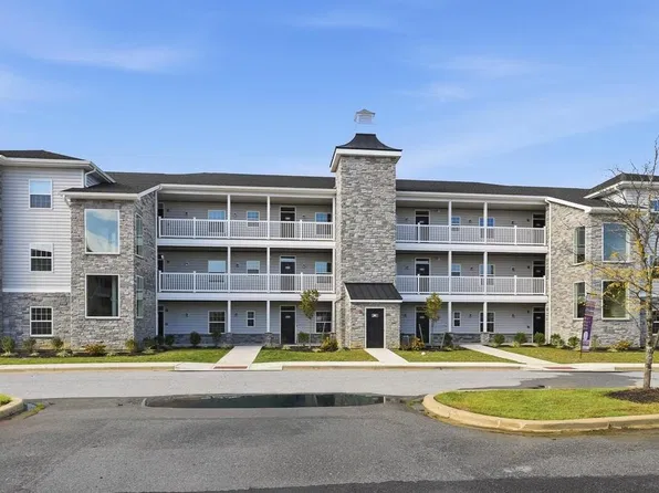 201 Colonial Downs Ct #2202, Newark, DE 19702