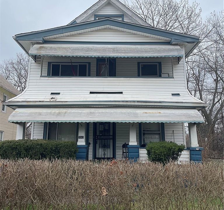 1st image of 3043 E 126th St