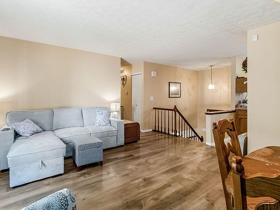 3rd image of 2828 Bannon Ct