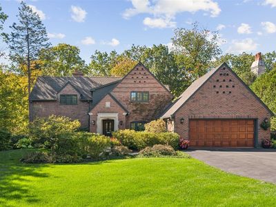 350 N Deere Park Dr W, Highland Park, IL, 60035