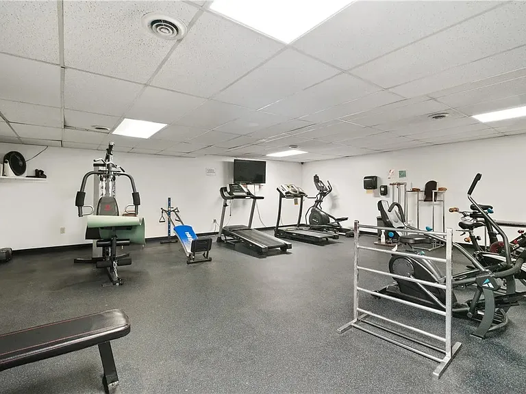 2120 Greentree Rd #705E — Photo 14