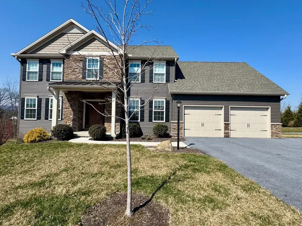 316 White Birch Ln, Harrisburg, PA 17112