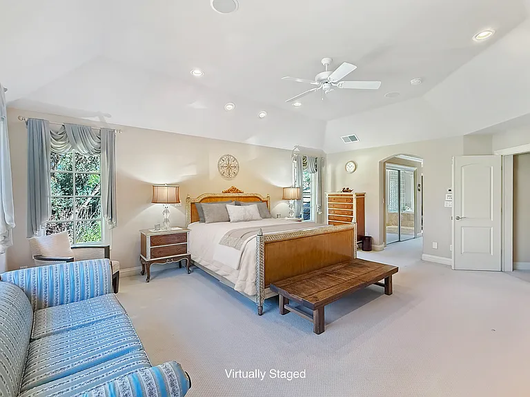 1526 Hillview Dr — Photo 20