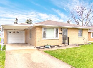 1203 N May St, Joliet, IL 60435