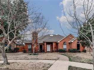 700 Sundance Cir, Irving, TX 75063
