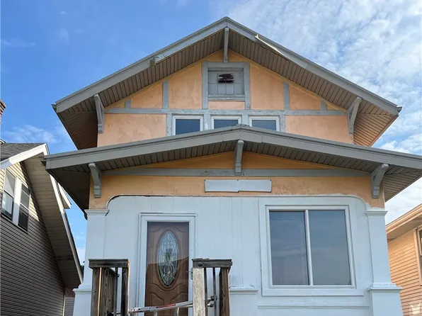 26 2nd St, Beech Bottom, WV 26030
