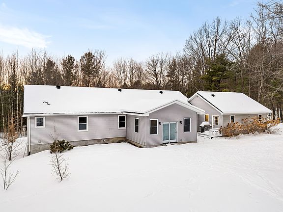 4th image of 100 Monkey Run Rd