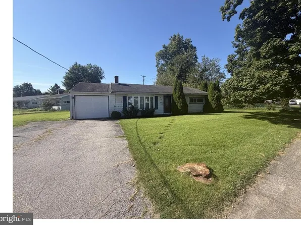 802 Richwill Ln, York, PA 17404