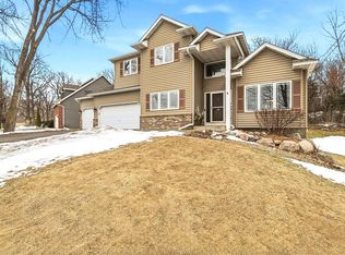 13546 Flint Ln, Apple Valley, MN 55124