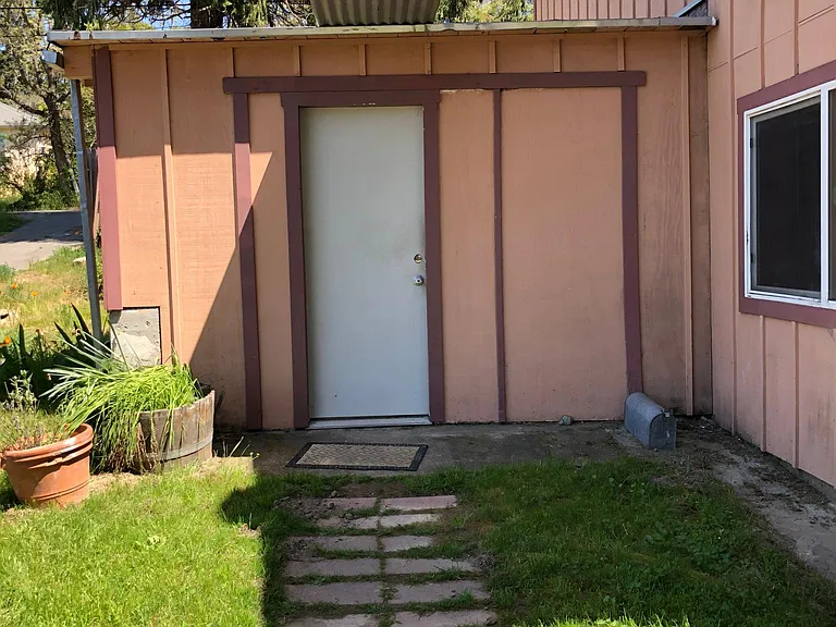 Shook Rd — Photo 2