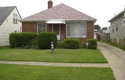 1st image of 2807 Tuxedo Ave