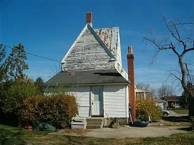 5473 Oak St photo 1