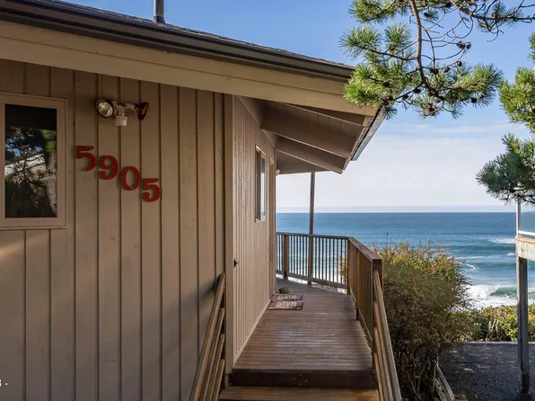 5905 El Mar Ave, Lincoln City, OR 97367