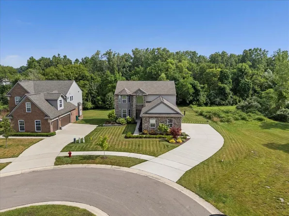 42940 Lexington Ct, Belleville, MI 48111