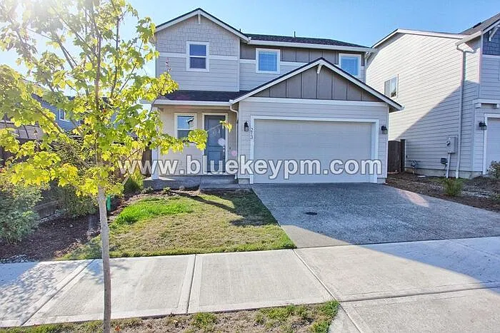 3 bed, 3.0 bath, 1652 sqft, $2,695 — Photo 1