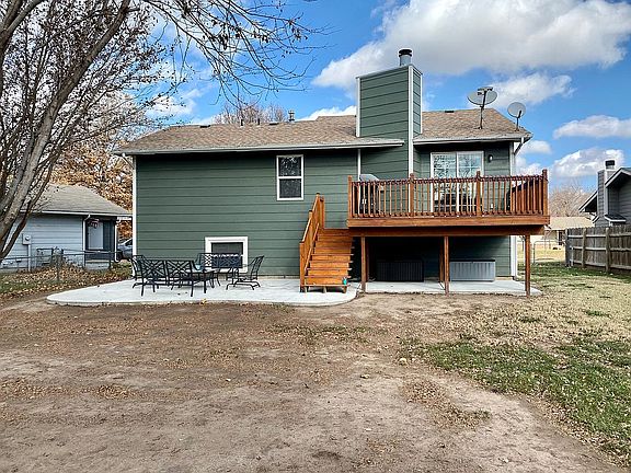 Brand new concrete Patio