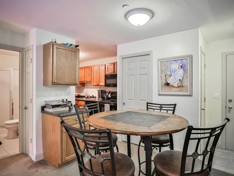 Dunns Bridge Apartments — Photo 42