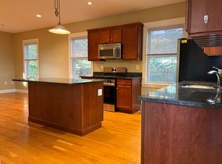 18 Nathan Nye St #3, Freeport, ME 04032