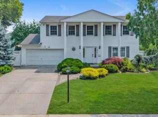 2 Madison Avenue, Jericho, NY 11753