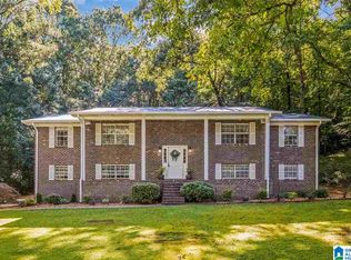 28 Oak Ridge Dr, Pelham, AL 35124