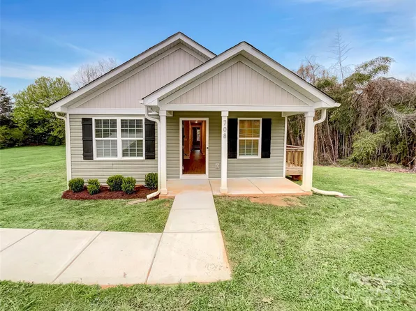 708 Tait St, Lincolnton, NC 28092