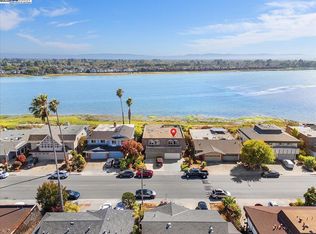 2904 Bayview Dr, Alameda, CA 94501