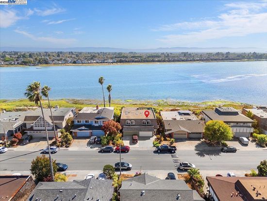 2904 Bayview Dr, Alameda, CA 94501