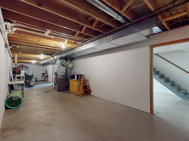 64330 Lincoln Hwy — Photo 33