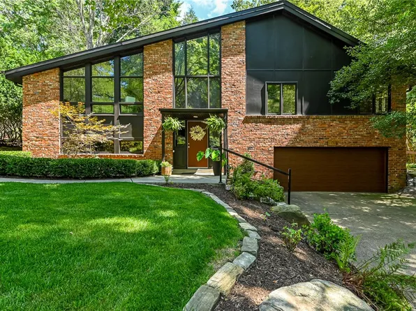 2310 Marbury Rd, Pittsburgh, PA 15221