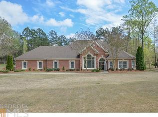 5775 Chateau Glen Dr, Hoschton, GA 30548