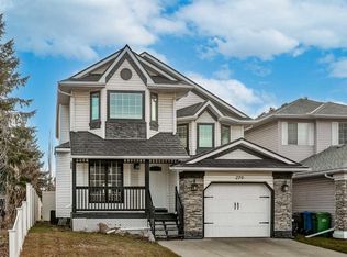 270 W Douglas Glen Ct SE, Calgary, AB T2Z2M8