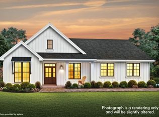 1113 Meadowbrook Ct, Mattoon, IL 61938