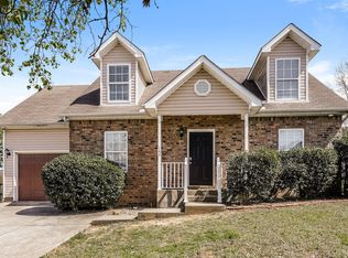 143 Howard Woody Dr, La Vergne, TN 37086