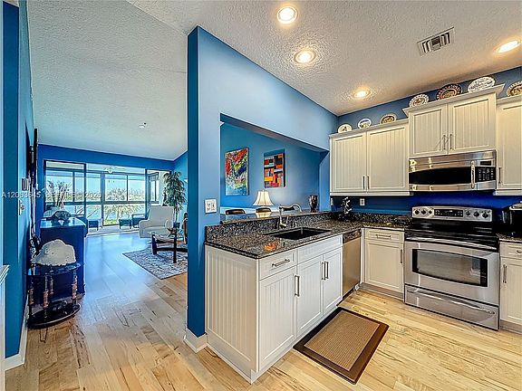 3rd image of 6082 SE Landing Way APT 11