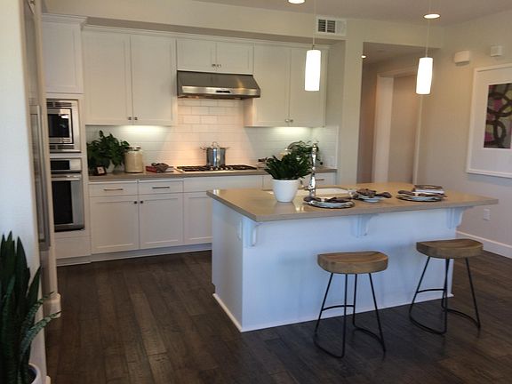 2nd image of 253 Camellia Cir