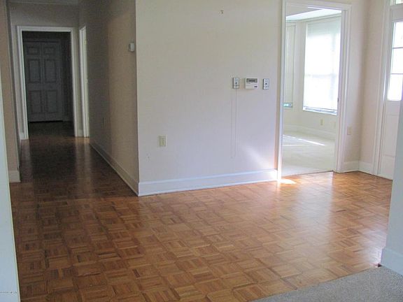 4th image of 13647 Myrica Ct