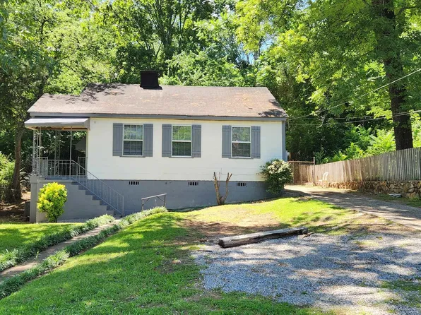 1114 Maplewood Pl, Anniston, AL 36207