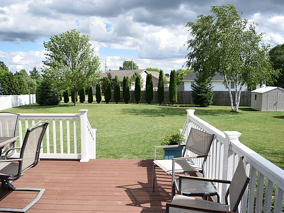 2nd image of 4424 Saratoga Dr